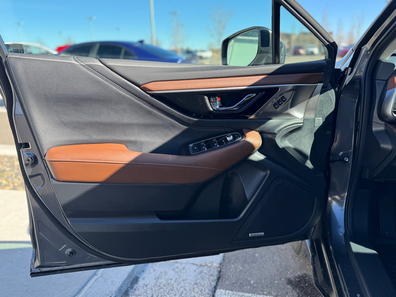 Certified 2025 Subaru Outback Touring XT w/ Tech Package 2 image 9