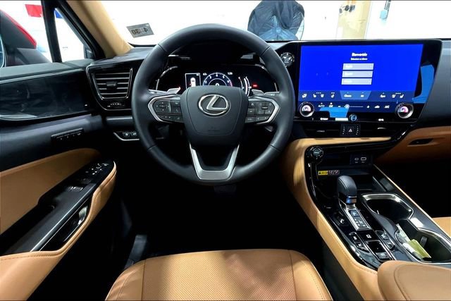 Certified 2025 Lexus NX 350 AWD w/ Accessory Package (2T) image 8