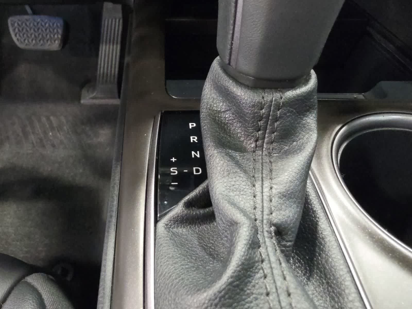 Used 2021 Toyota Camry XSE FWD image 23