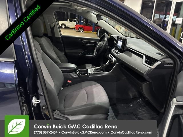 Used 2019 Toyota RAV4 XLE w/ Carpet Mat Package AWD/4WD image 37