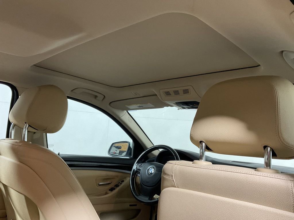 Used 2014 BMW 528i xDrive Sedan image 2