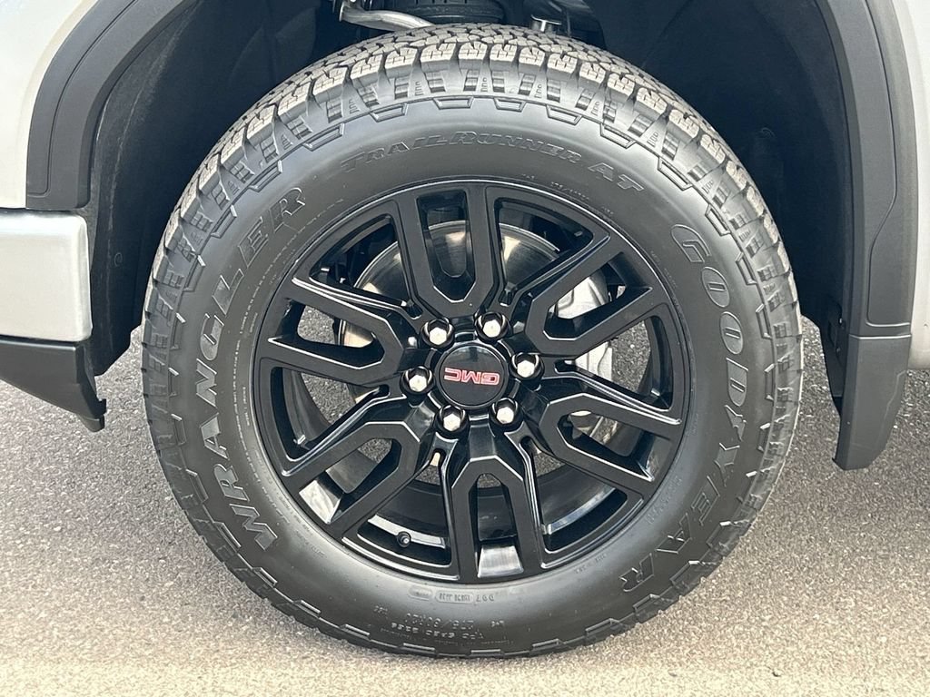 Used 2025 GMC Sierra 1500 Elevation AWD/4WD image 32
