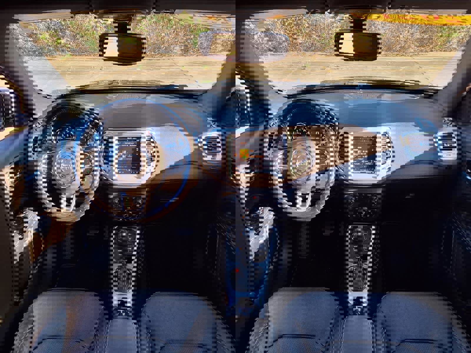 Used 2021 Jeep Compass Latitude AWD/4WD image 12