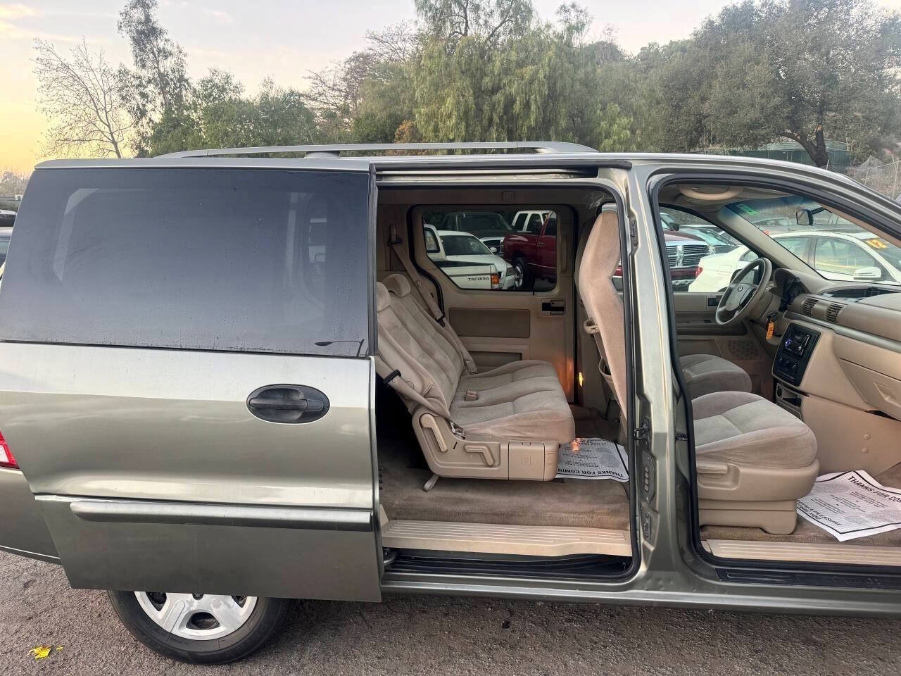 Used 2005 Ford Freestar SE FWD image 7