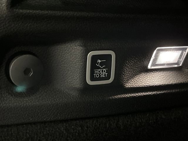 Used 2025 Jeep Grand Cherokee L Summit image 17