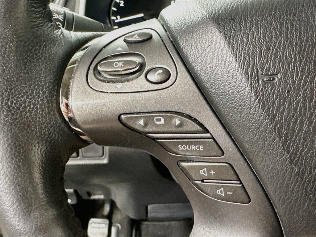 Used 2020 Nissan Murano SL w/ Moonroof Package FWD image 25