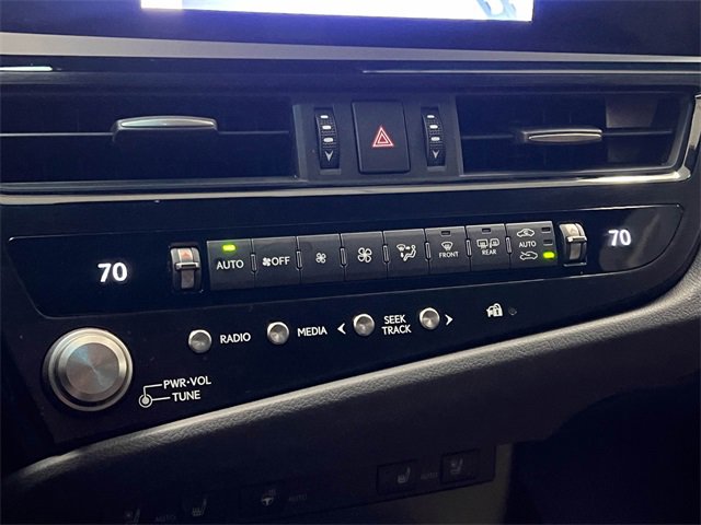 Certified 2024 Lexus ES 350 w/ Premium Package image 20