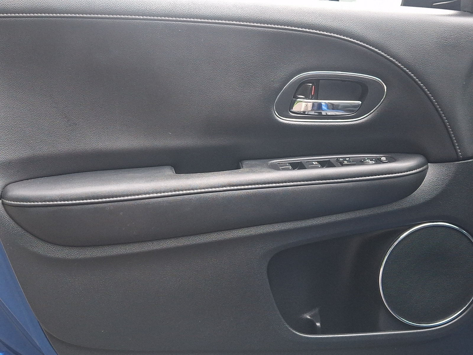 Used 2020 Honda HR-V EX-L image 12