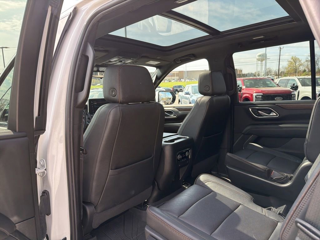 Used 2023 Chevrolet Tahoe High Country w/ Premium Package 2 AWD/4WD image 15