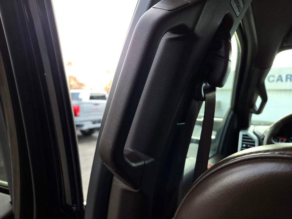 Used 2019 Ford F250 King Ranch w/ Snow Plow Prep Package image 33