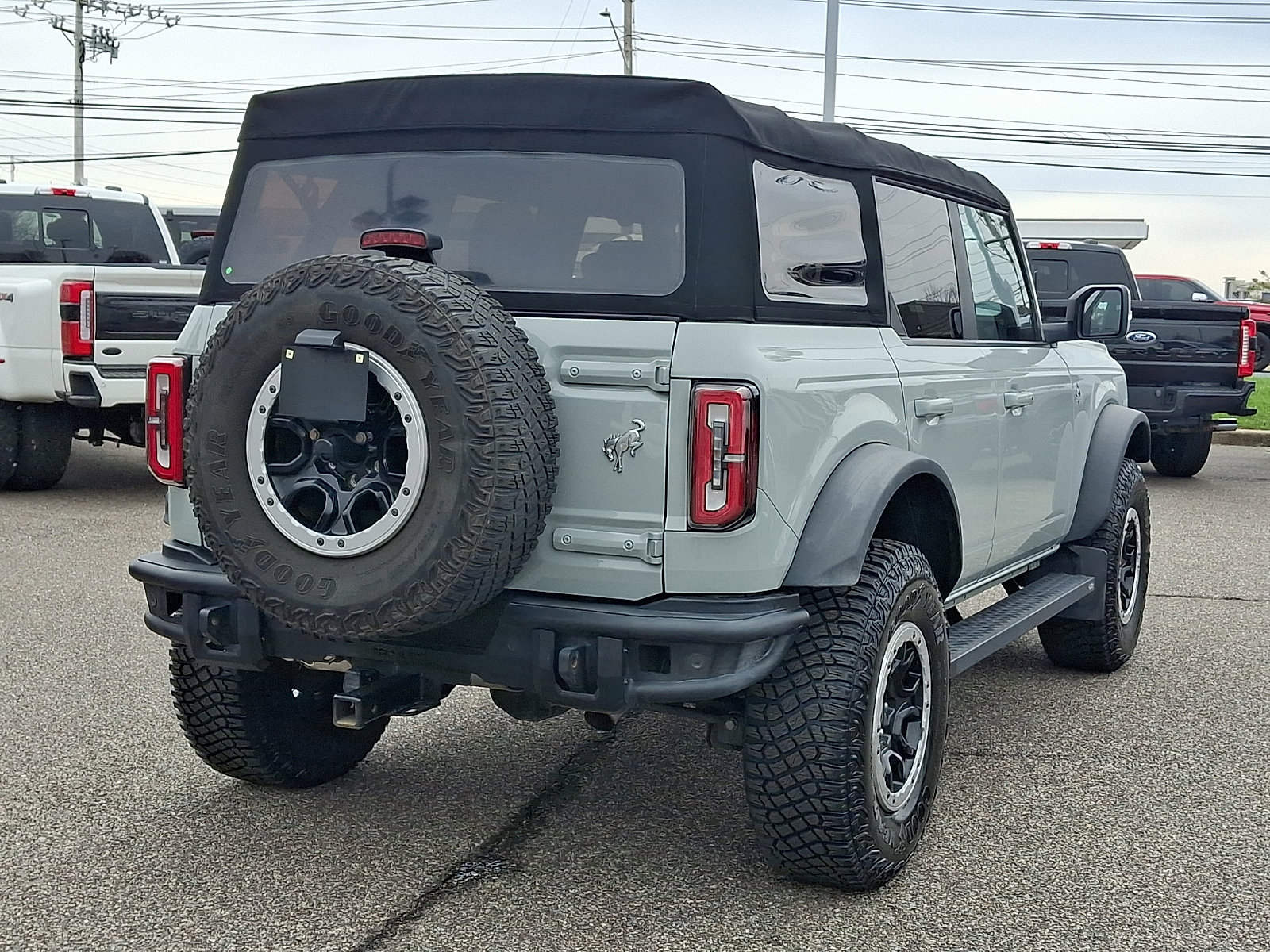 Certified 2022 Ford Bronco Outer Banks w/ Sasquatch Package image 10