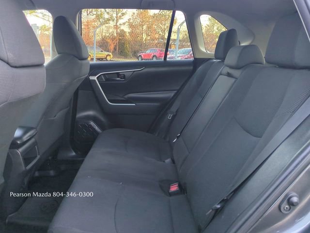 Used 2021 Toyota RAV4 LE image 15