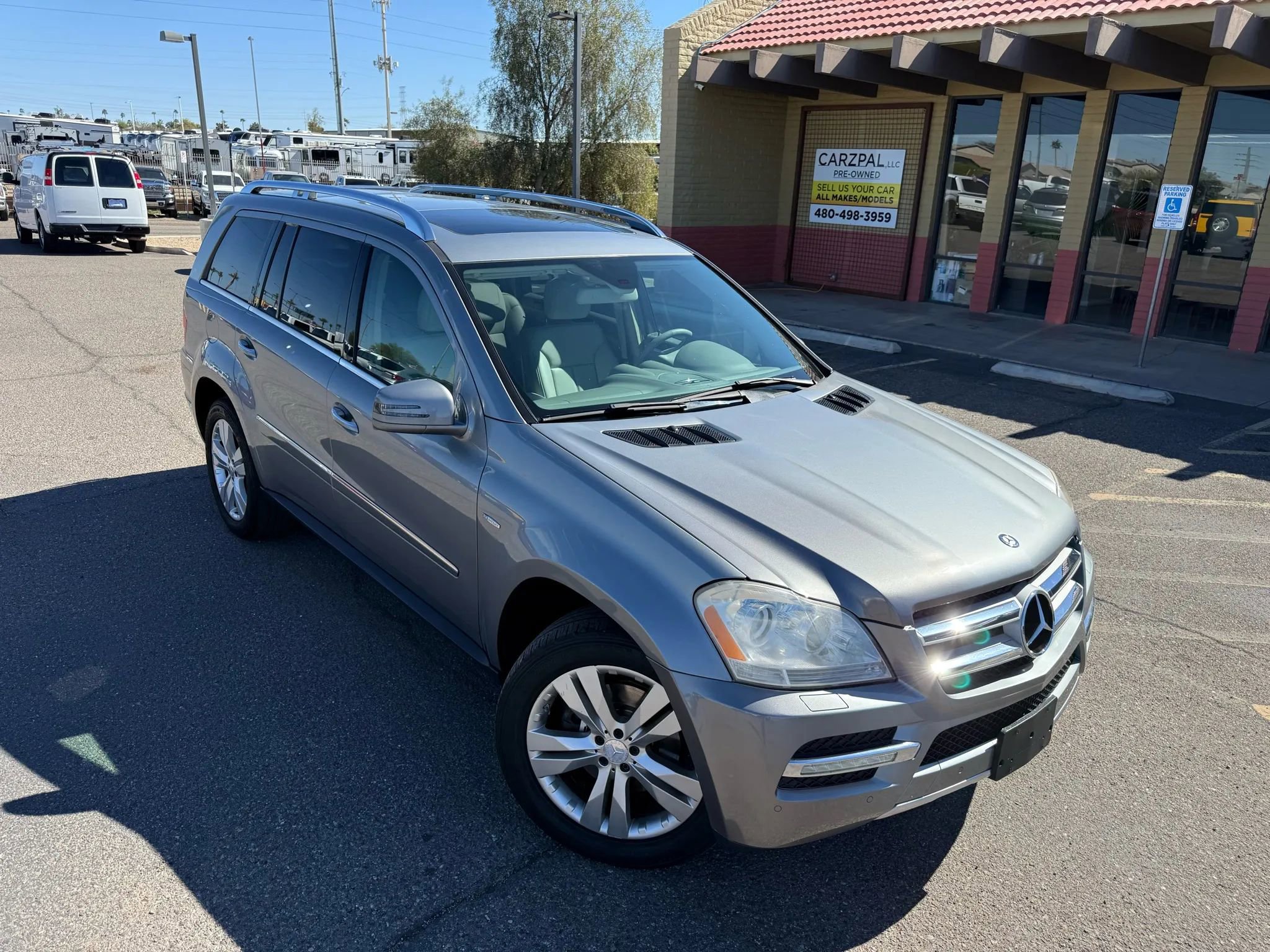 Used 2012 Mercedes-Benz GL 320 BlueTEC 4MATIC image 2