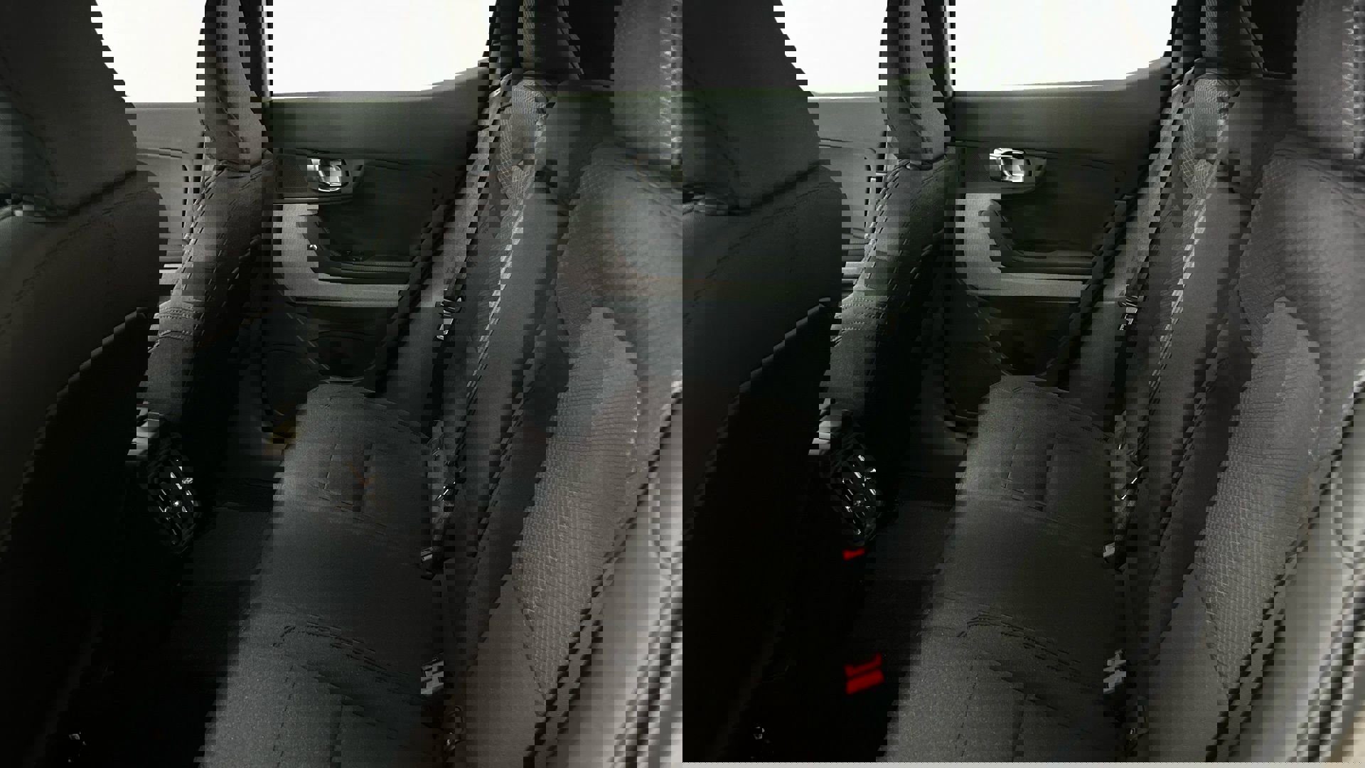 Used 2023 Polestar Polestar 2 image 18
