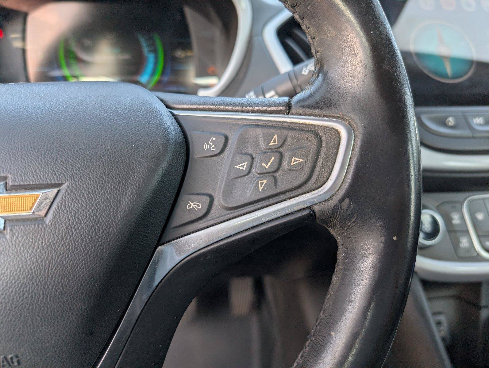 Used 2017 Chevrolet Volt LT FWD image 26