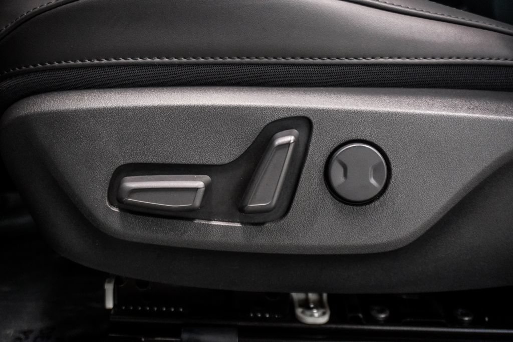 Used 2024 Kia Niro Wind w/ Wind Preserve Package FWD image 7