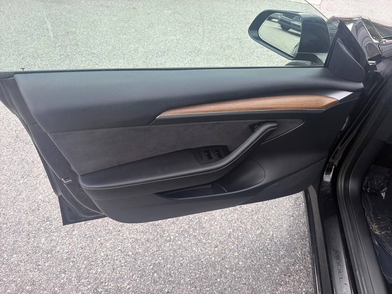 Used 2022 Tesla Model 3 Standard Range RWD image 12