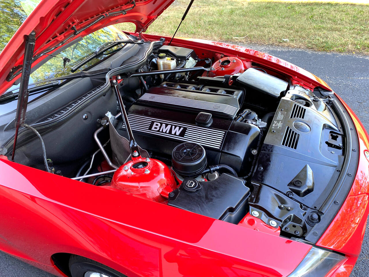 Used 2004 BMW Z4 2.5i image 45