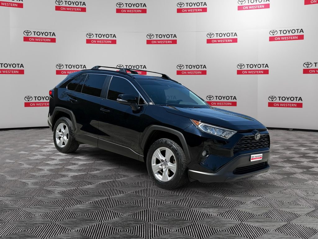 Certified 2019 Toyota RAV4 XLE FWD image 1