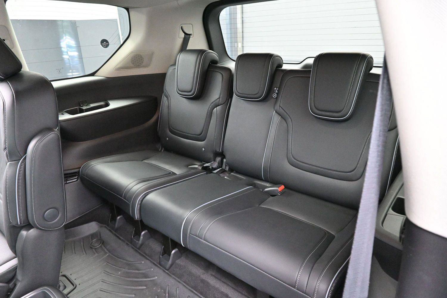 Used 2025 INFINITI QX80 Luxe w/ Exterior Package AWD/4WD image 32