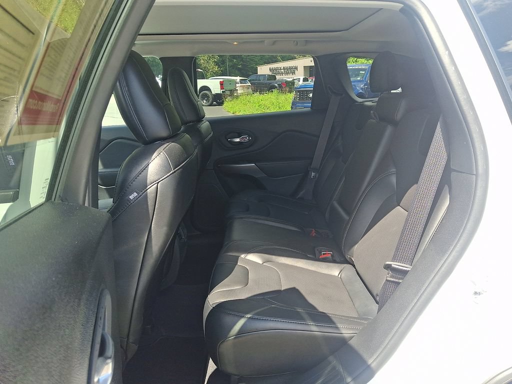 Used 2022 Jeep Cherokee Limited AWD/4WD image 10