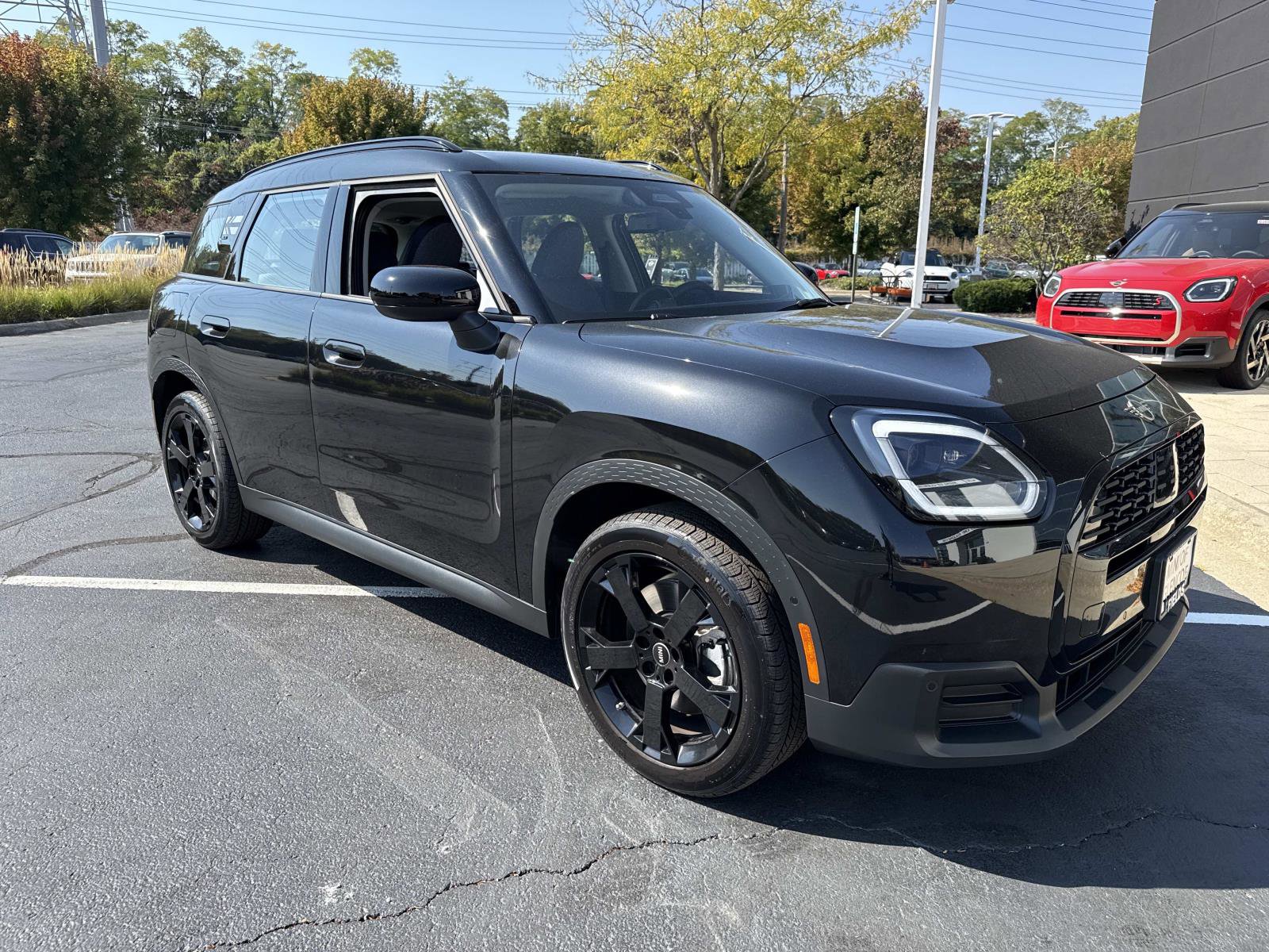 Certified 2025 MINI Cooper Countryman S AWD/4WD image 3