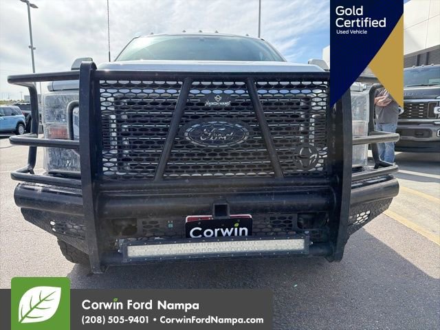 Used 2022 Ford F350 Lariat w/ Lariat Value Package AWD/4WD image 2