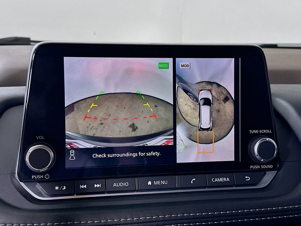 Used 2023 Nissan Rogue SL image 10