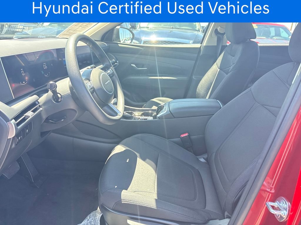 Certified 2025 Hyundai Tucson SE FWD image 10