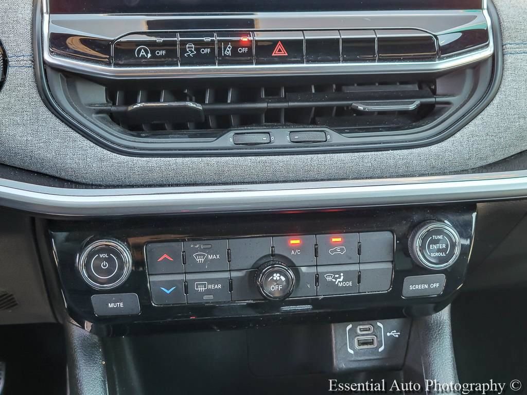 Used 2024 Jeep Compass Latitude w/ Altitude Special Edition AWD/4WD image 20