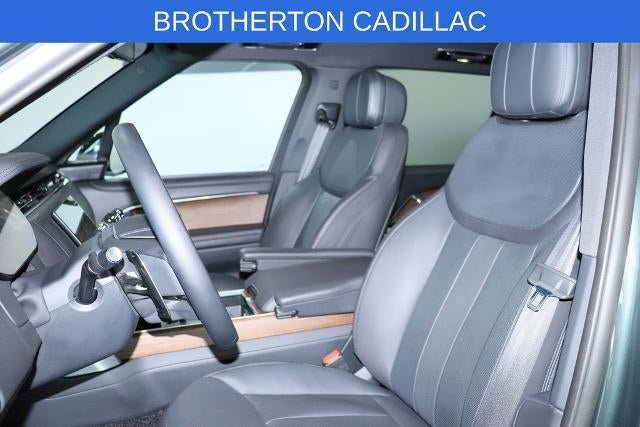 Used 2025 Land Rover Range Rover Long Wheelbase SE AWD/4WD image 21