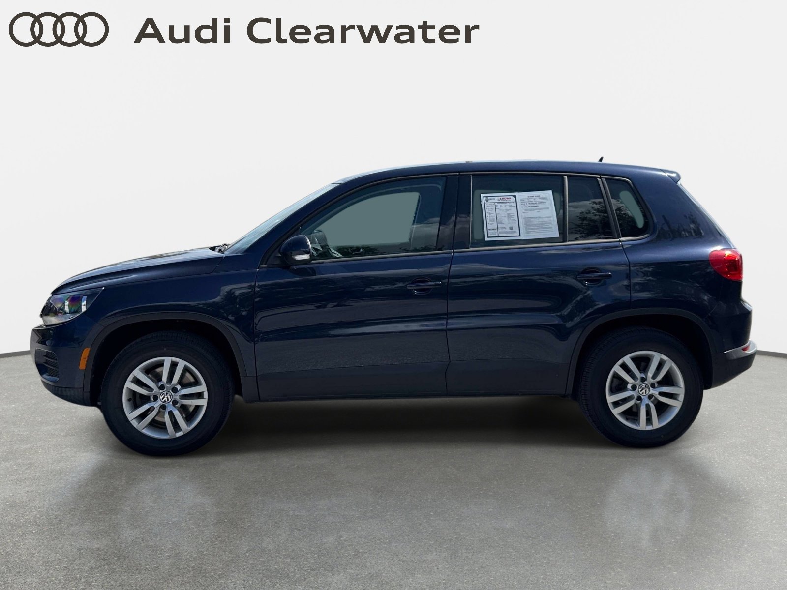 Used 2012 Volkswagen Tiguan LE FWD image 2