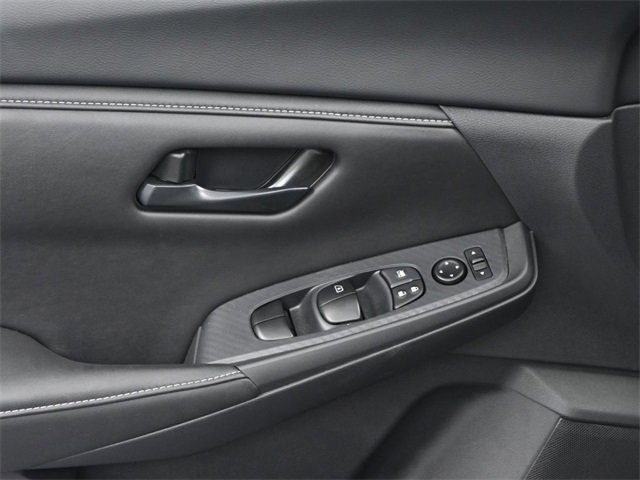 Used 2025 Nissan Sentra S image 12