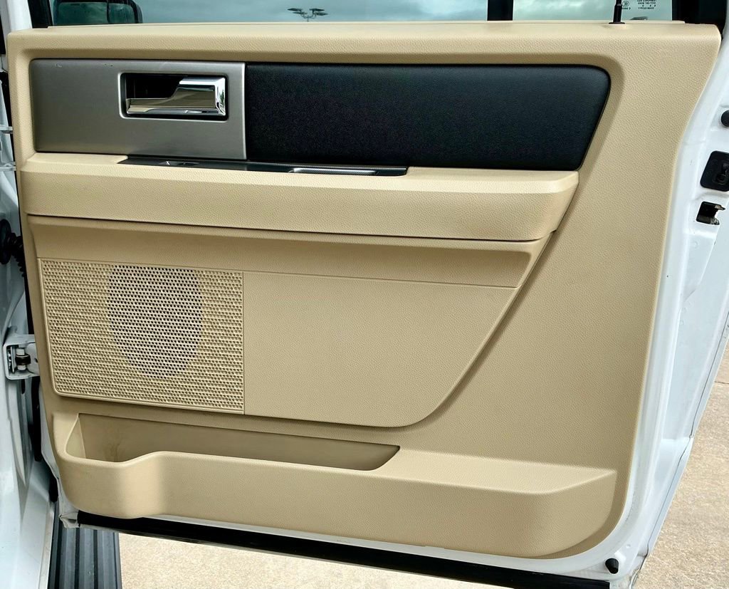 Used 2017 Ford Expedition EL XLT w/ Equipment Group 201A AWD/4WD image 25