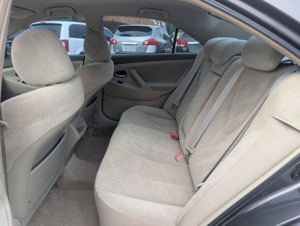 Used 2009 Toyota Camry SE FWD image 10