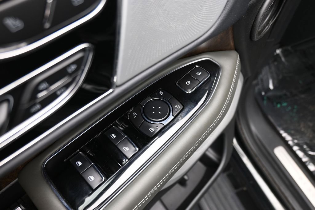 Used 2023 Lincoln Navigator Black Label AWD/4WD image 17