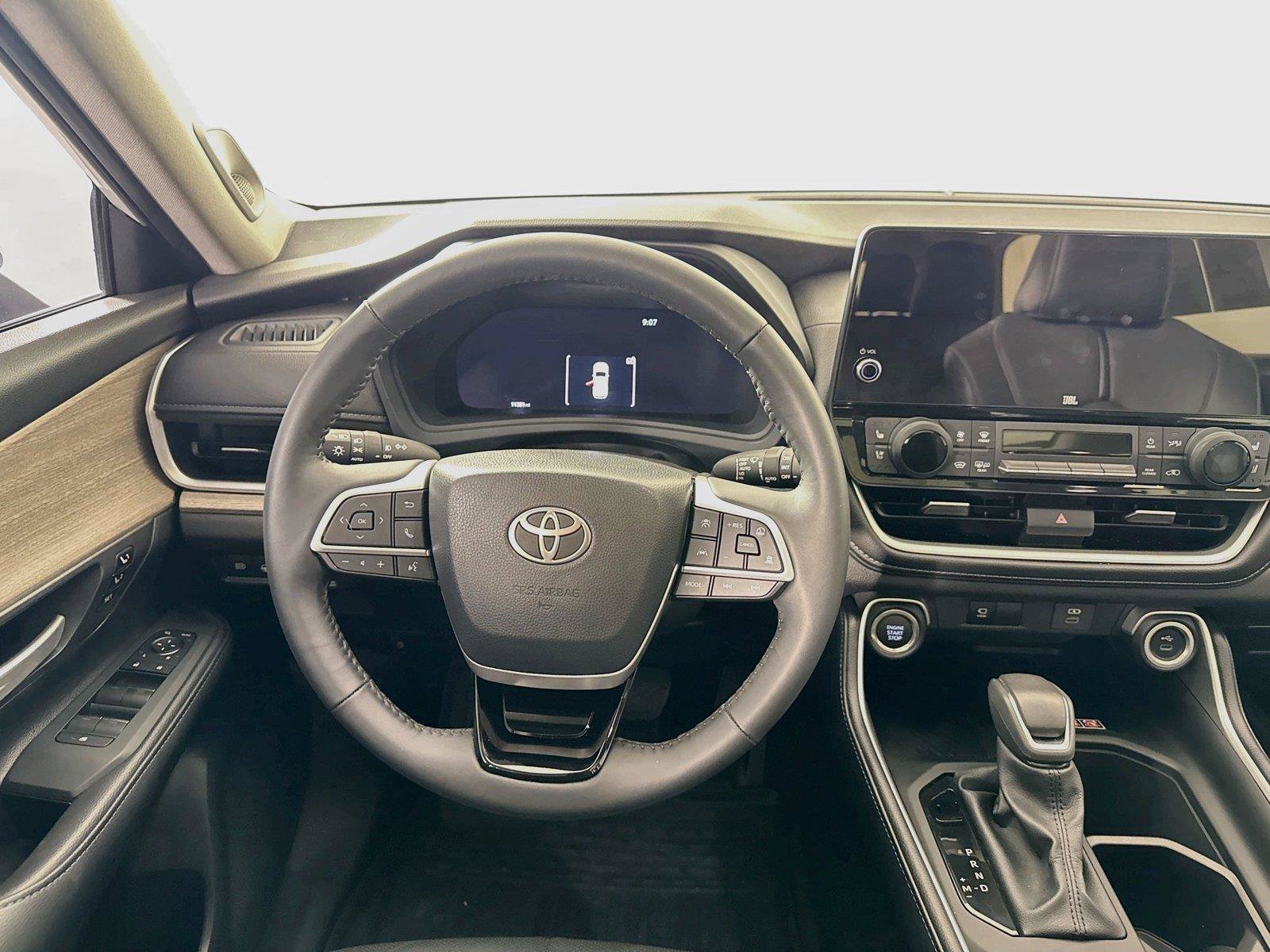 Certified 2026 Toyota Grand Highlander FWD image 35