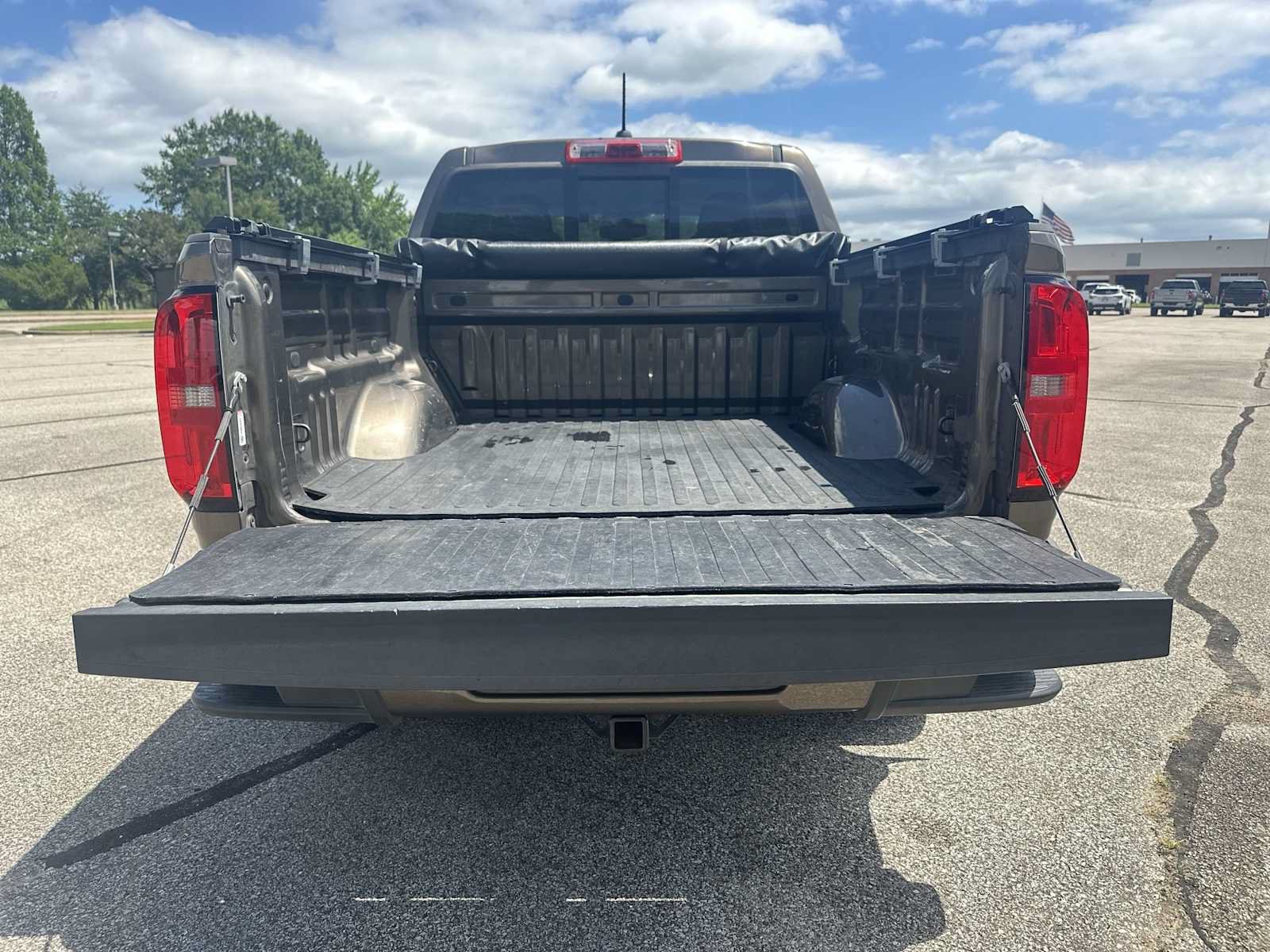 Used 2017 Chevrolet Colorado Z71 AWD/4WD image 37