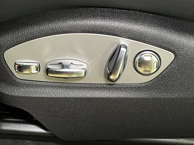 New 2026 Porsche Macan AWD/4WD image 18