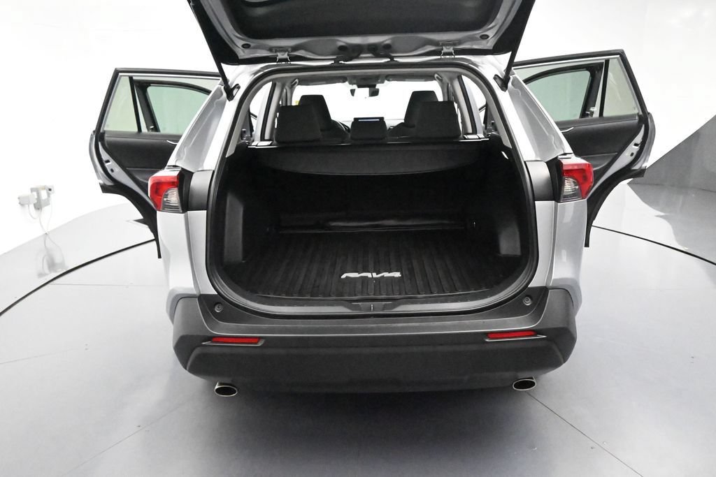Used 2023 Toyota RAV4 XLE AWD/4WD image 26