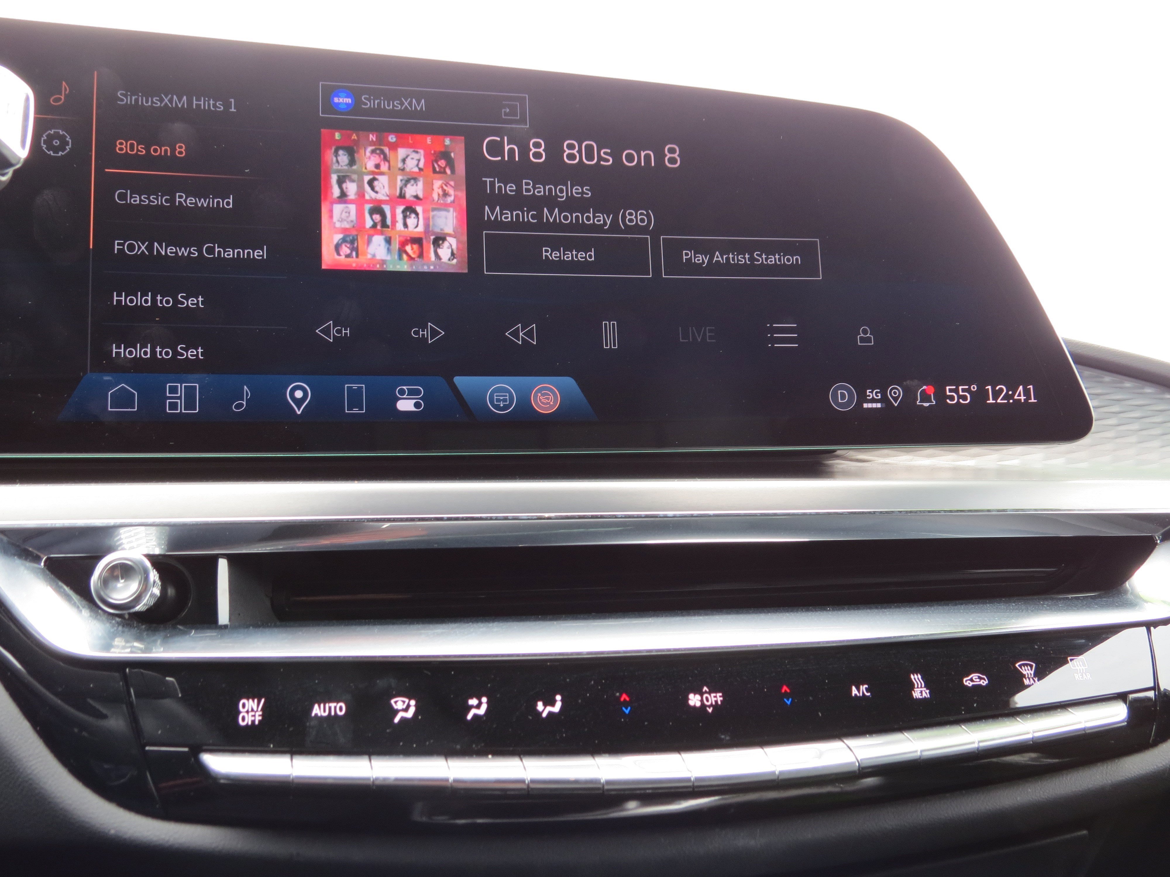 New 2025 Cadillac Lyriq Sport image 21