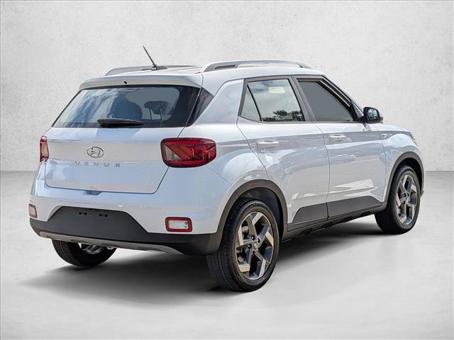 New 2026 Hyundai Venue SEL FWD image 2