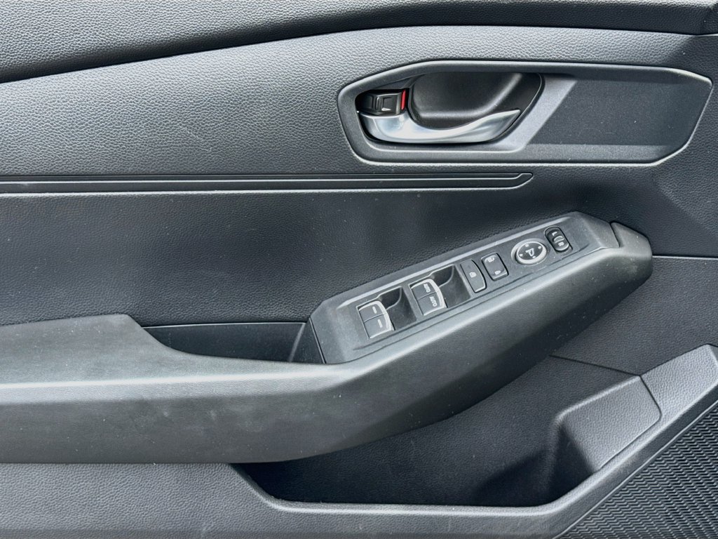 Used 2023 Honda Accord LX image 40