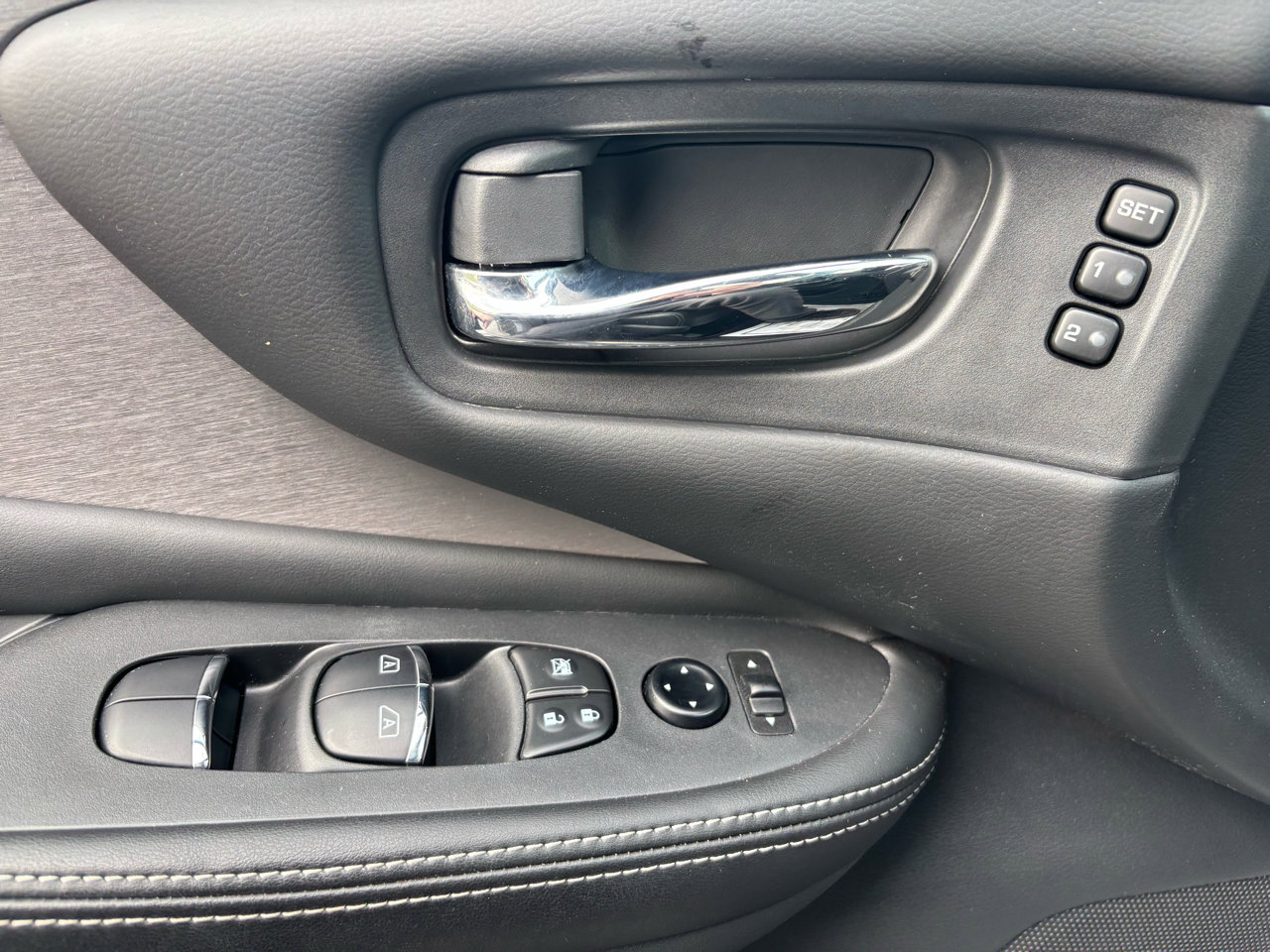 Used 2023 Nissan Murano SL w/ SL Moonroof Package image 14