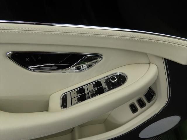Used 2025 Bentley Continental GT image 23