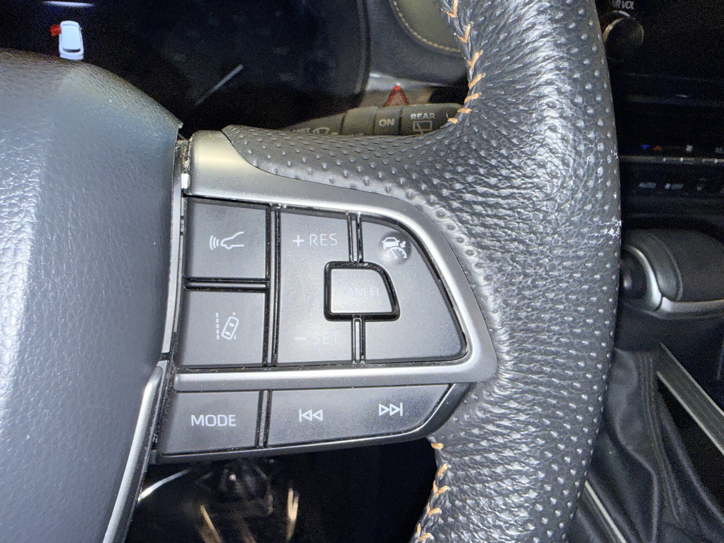 Used 2024 Toyota Sienna XLE Woodland Edition AWD/4WD image 14