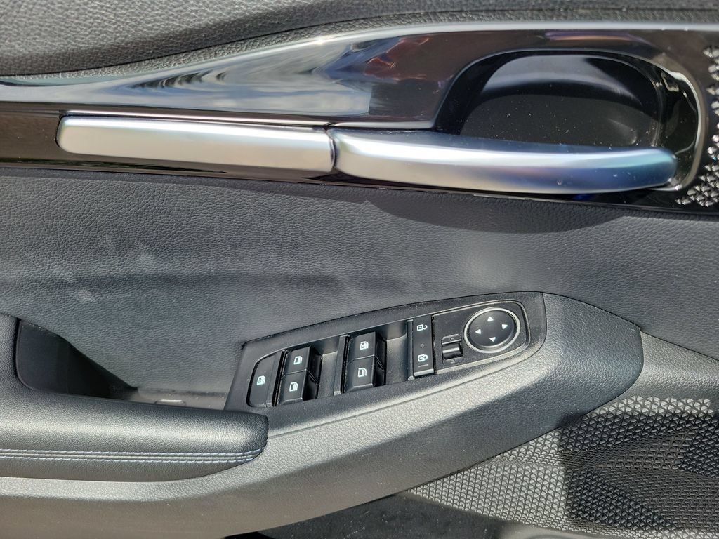 Used 2023 Kia Seltos S w/ Navigation Package FWD image 27