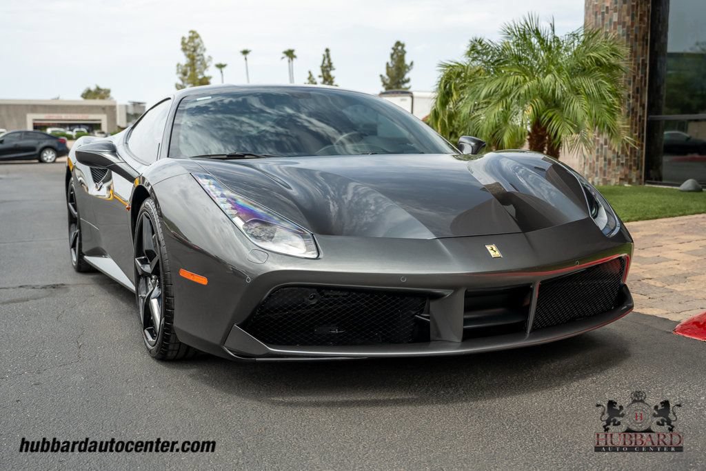 Used 2017 Ferrari 488 GTB RWD image 11