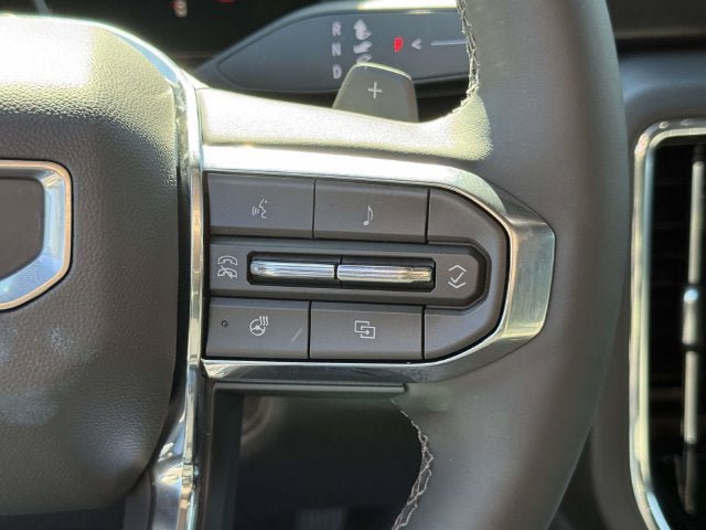 New 2026 GMC Yukon Denali w/ Denali Reserve Package AWD/4WD image 18
