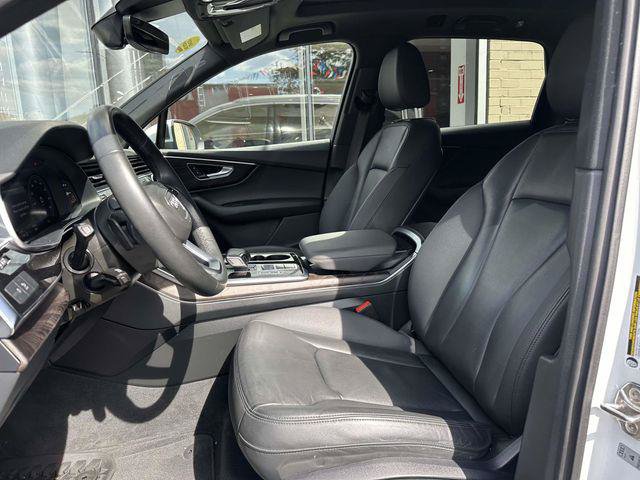 Used 2022 Audi Q7 3.0T Premium Plus w/ Premium Plus Package AWD/4WD image 8